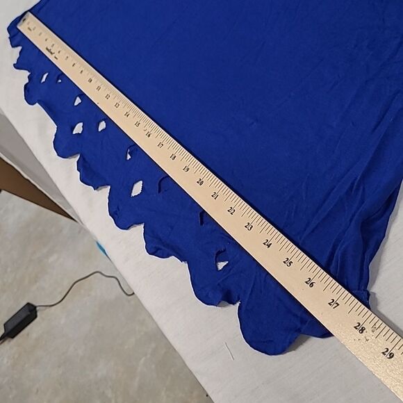 Acting Pro sz L cutout tunic - Picture 6 of 8